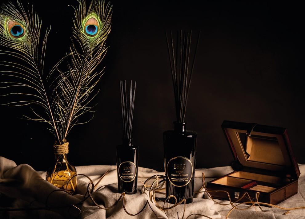 Aroma difuzér Santal Imperial 0,5 l, black & gold