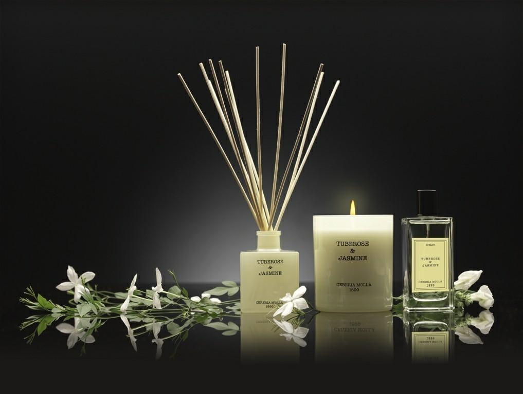 Vonná svíčka  Tuberose & Jasmine, 230 g