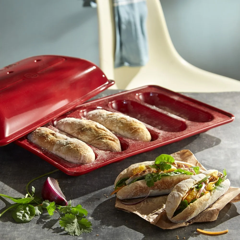 EH_5519_Amb_Moule_5MiniBaguettes_Baker_OpenSandwich_A