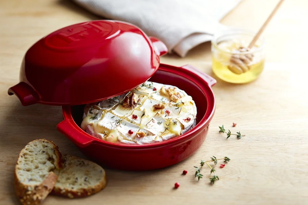 EH_8417_Amb_CheeseBaker_Brie_Nuts_Thyme_Honey_H