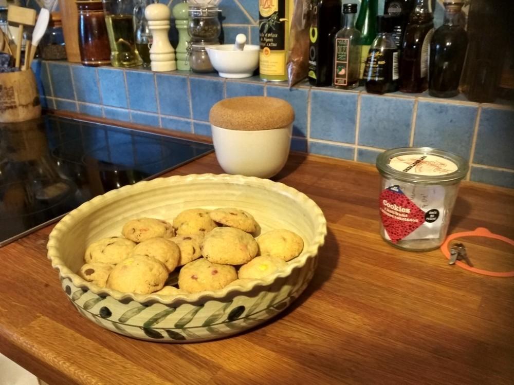 Směs na pečení Cookies s lentilkami a mléčnou čokoládou, 420 g