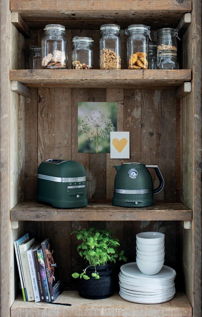 Retro rychlovarná konvice Artisan 5KEK1522, 1,5 l, černá