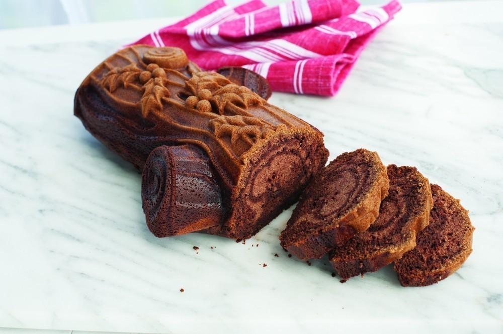 Forma na bábovku Kouzelné polínko stříbrná, 2,1 l