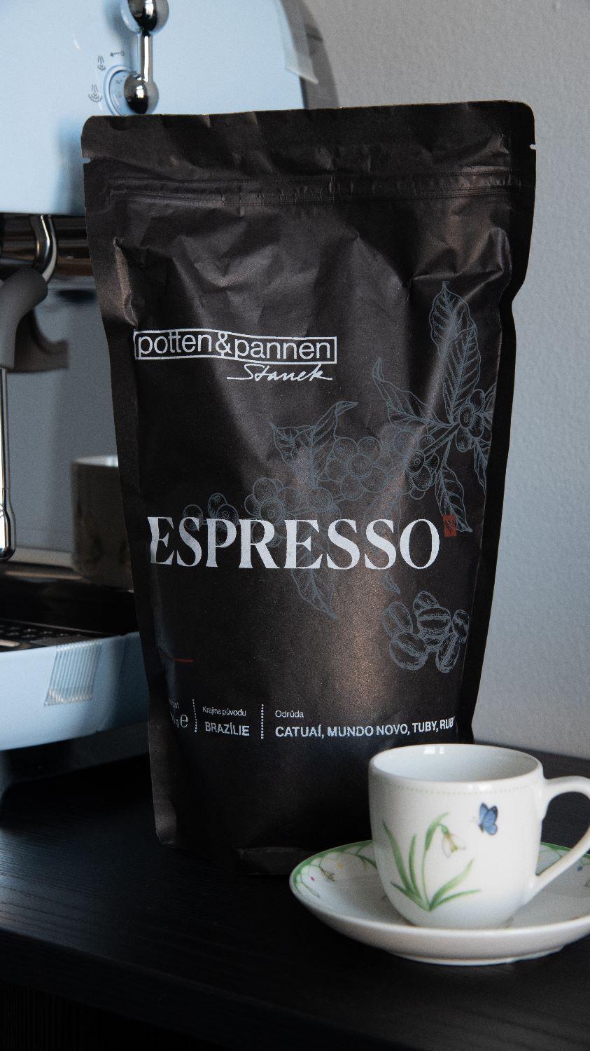 Čerstvě pražená zrnková káva, 500 g