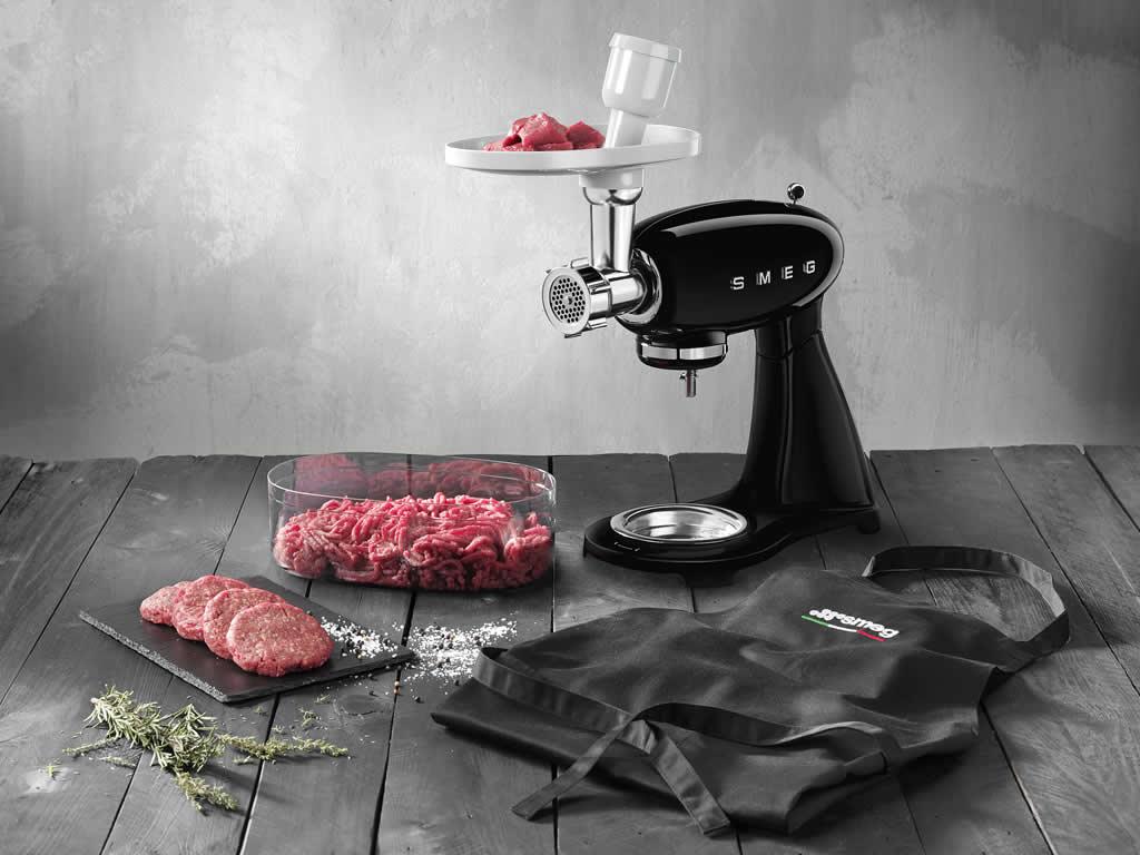 Kuchyňský robot 50's Retro Style, SMF03, červená