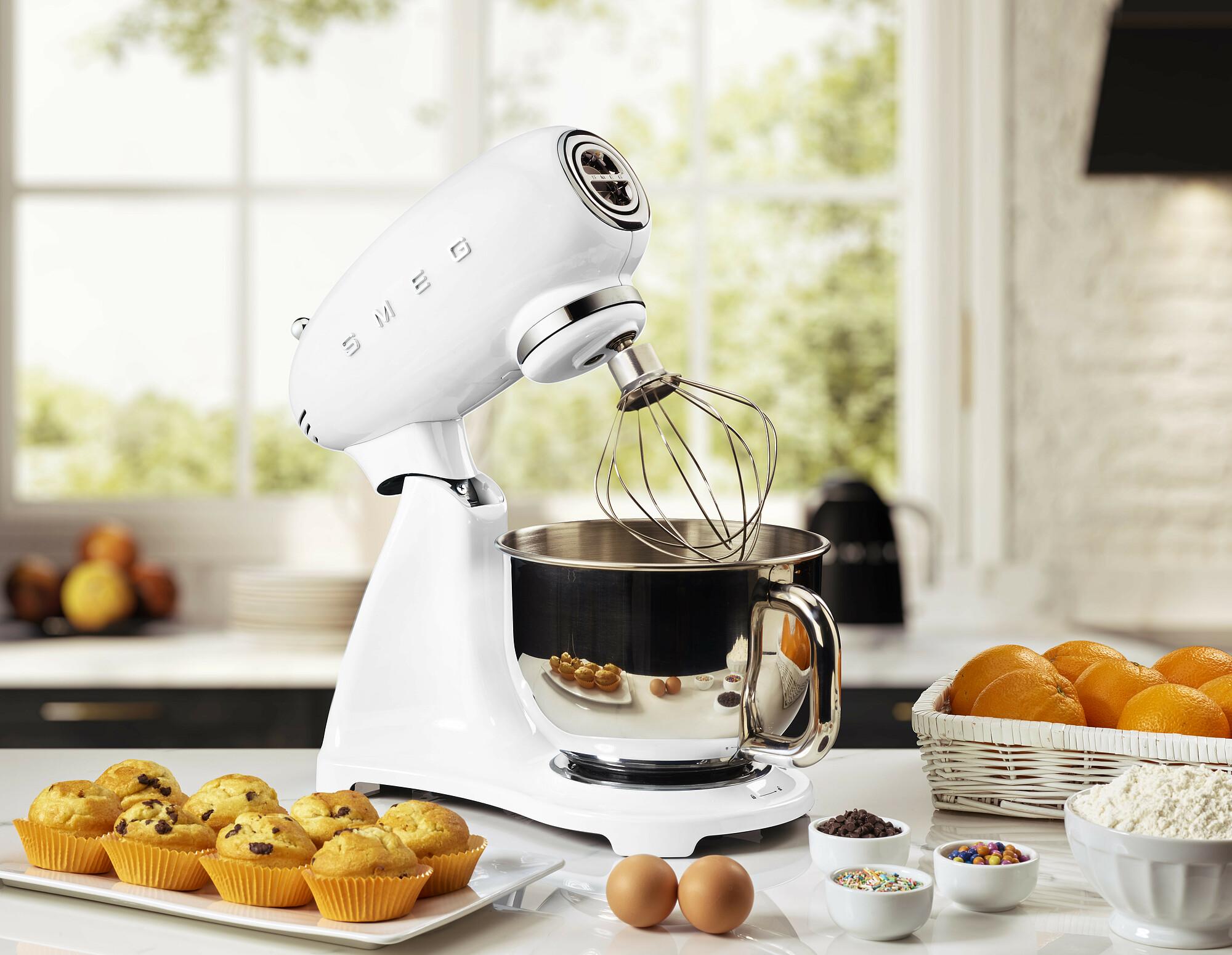 Kuchyňský robot 50's Retro Style, SMF03, červená