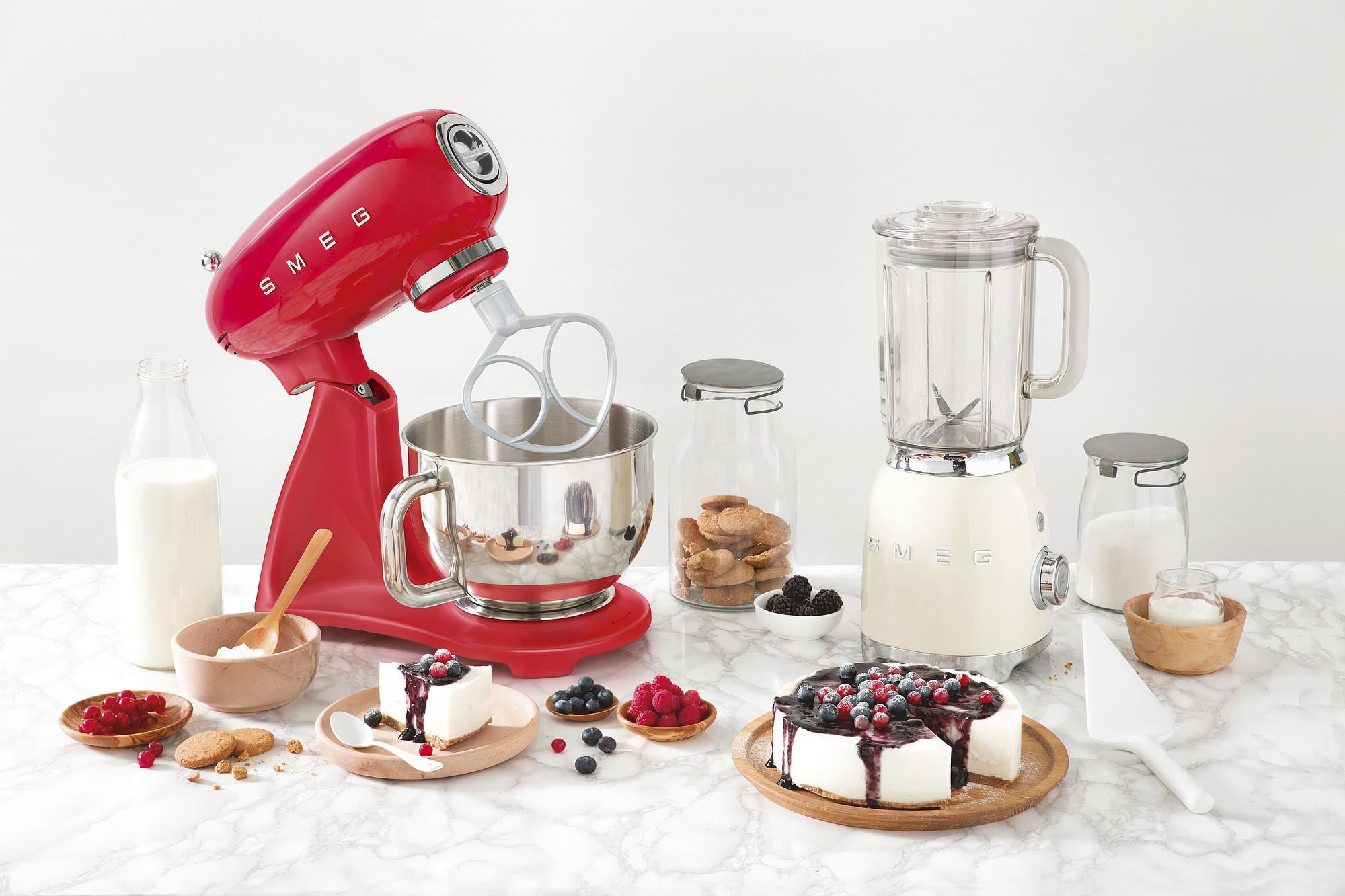 Kuchyňský robot 50's Retro Style, SMF03, červená