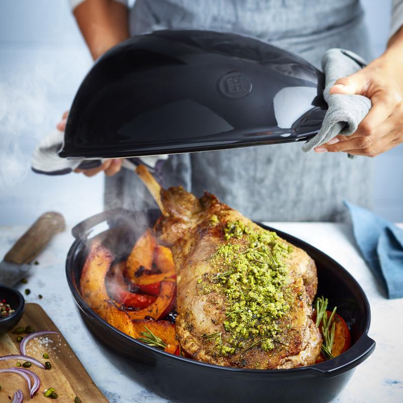 Oválný keramický pekáč na drůbež s poklicí, 5 l, temně modrá Belle Ile