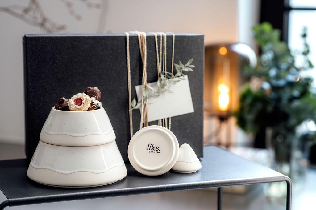 Dóza na cukroví Stromeček Winter Glow, 22,4 cm