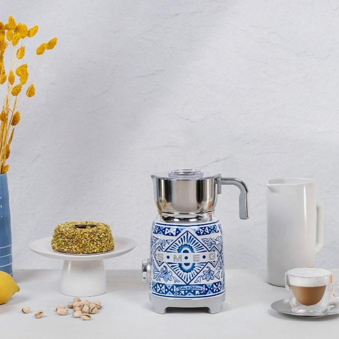 Dolce&Gabbana Napěňovač mléka Blu Mediterraneo 