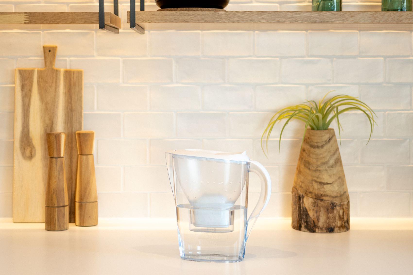 Sada filtrační konvice Marella, 2,4 l, bílá + 3 filtry Maxtra Pro Pure Peformance