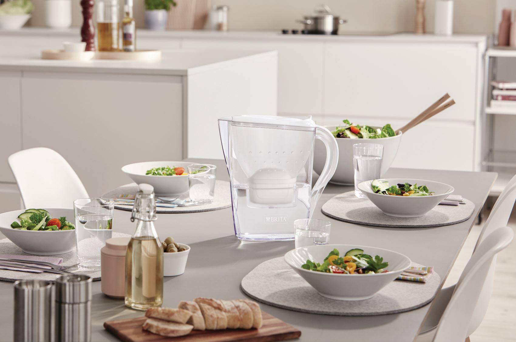 Sada filtrační konvice Marella, 2,4 l, bílá + 3 filtry Maxtra Pro Pure Peformance