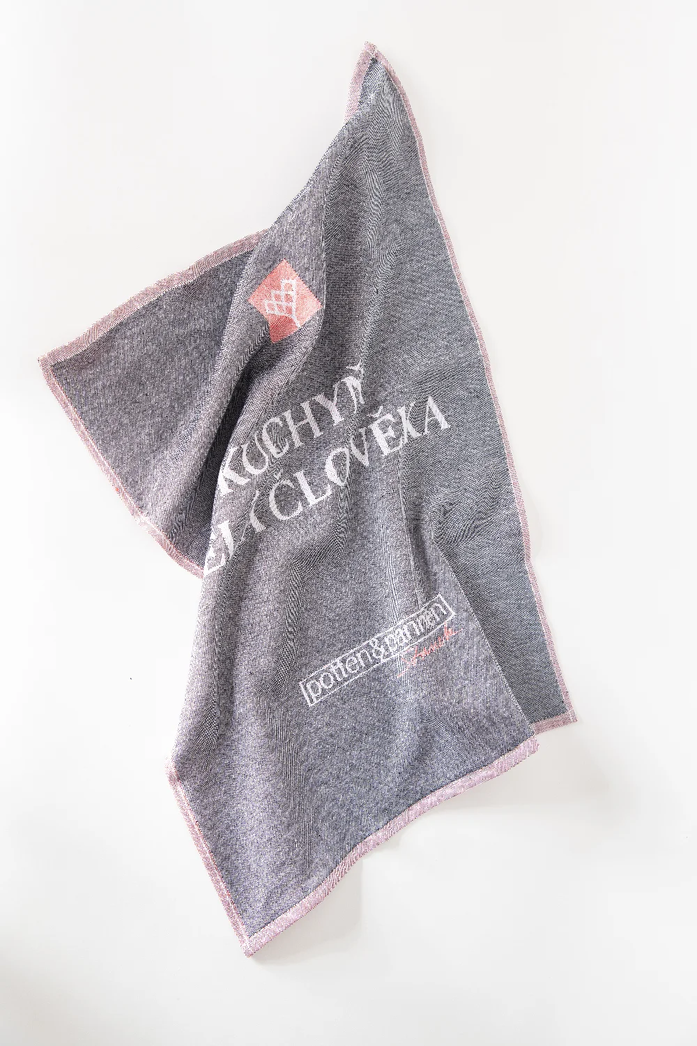 uterka_pottenpannen_zavesena