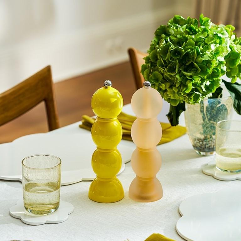 Mlýnek na sůl nebo pepř Bobbin, 24 cm, žlutá