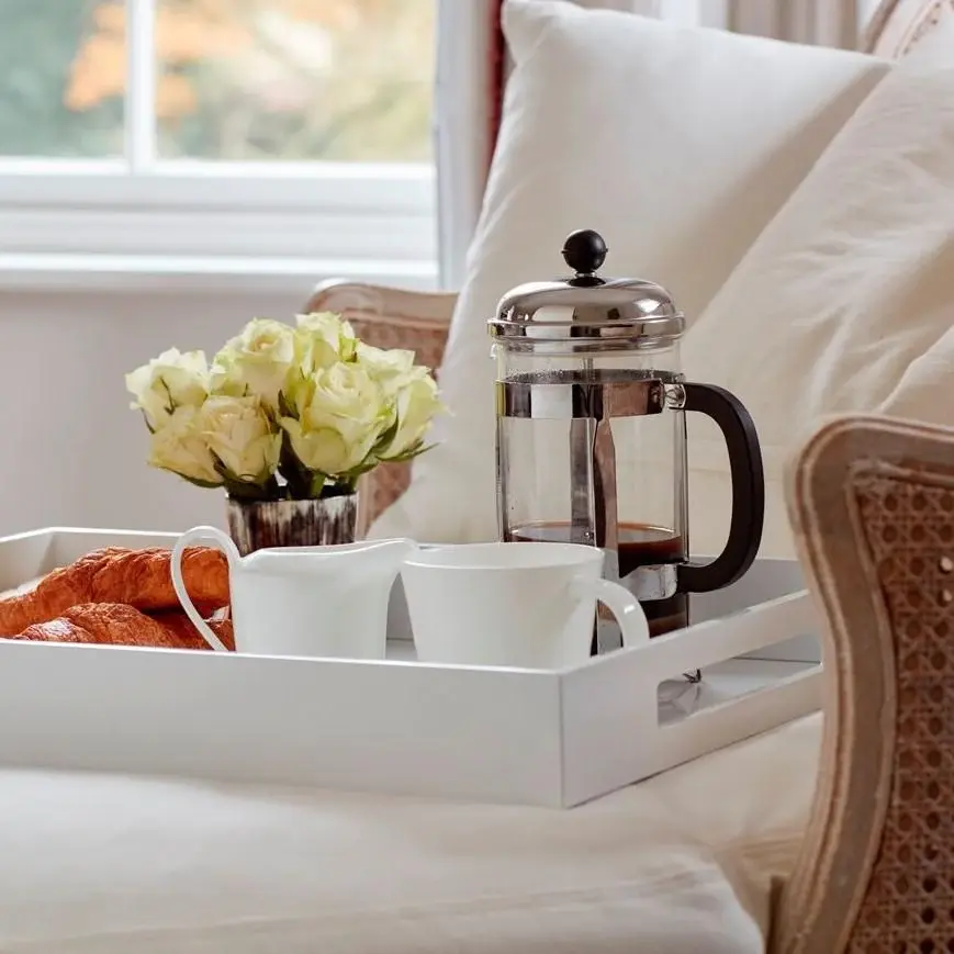 Lakovaný servírovací podnos, 56 x 41 cm, bílá