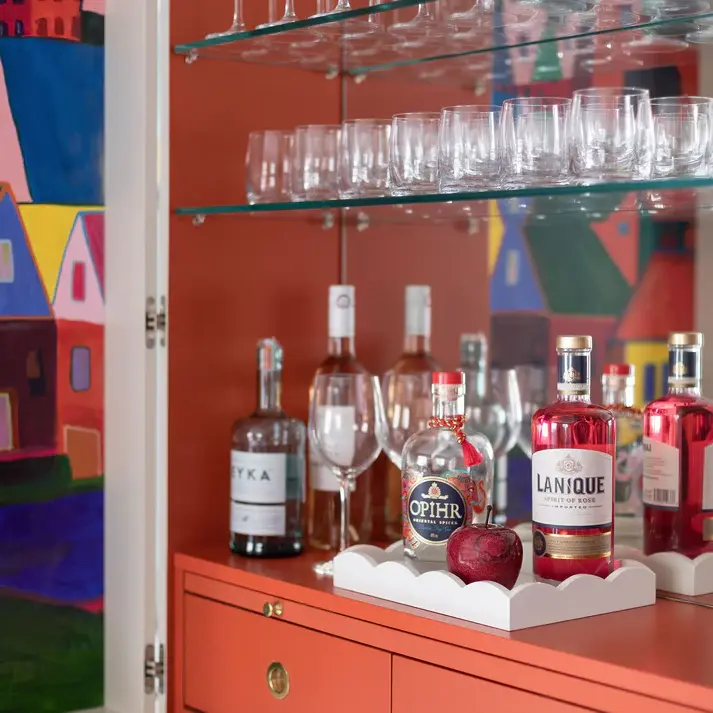 Lakovaný servírovací podnos s vlnitým okrajem, 26 x 20 cm, bílá