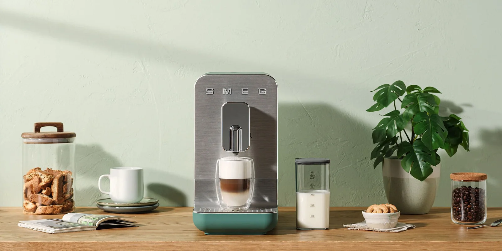 aut_kavovar_smeg_BCC13_2_1