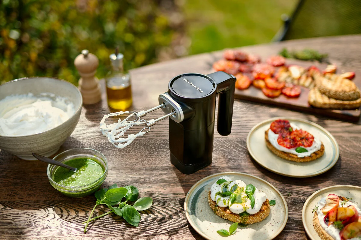 KA_bezdratovy_rucni_slehac_GO_00