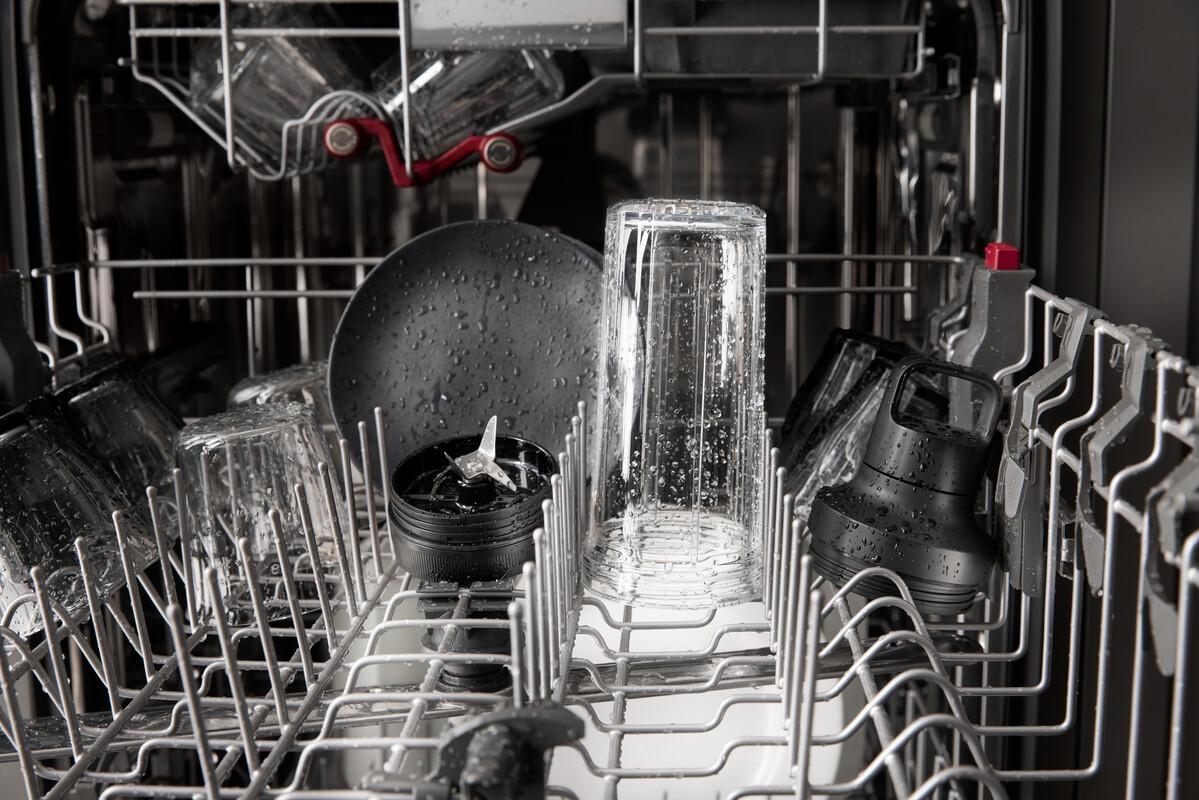 Bezdrátový osobní blender GO 5KSBR200BM, černá mat