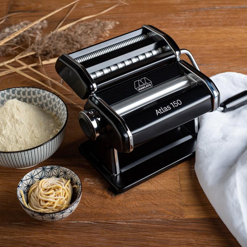 Strojek na těstoviny Atlas 150, matná stříbrná