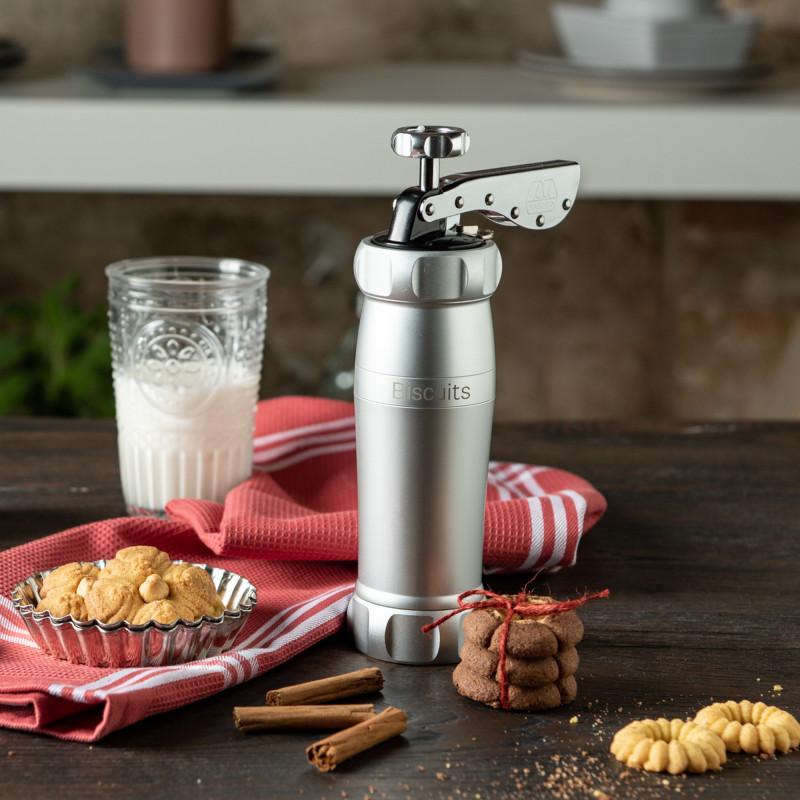 Lis na sušenky dvou velikostí + 20 nástavců, stříbrná