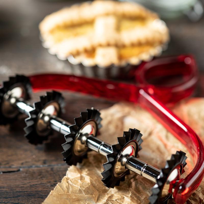 Multifunkční víceřadé rádýlko na těsto Pastabike, transparentní