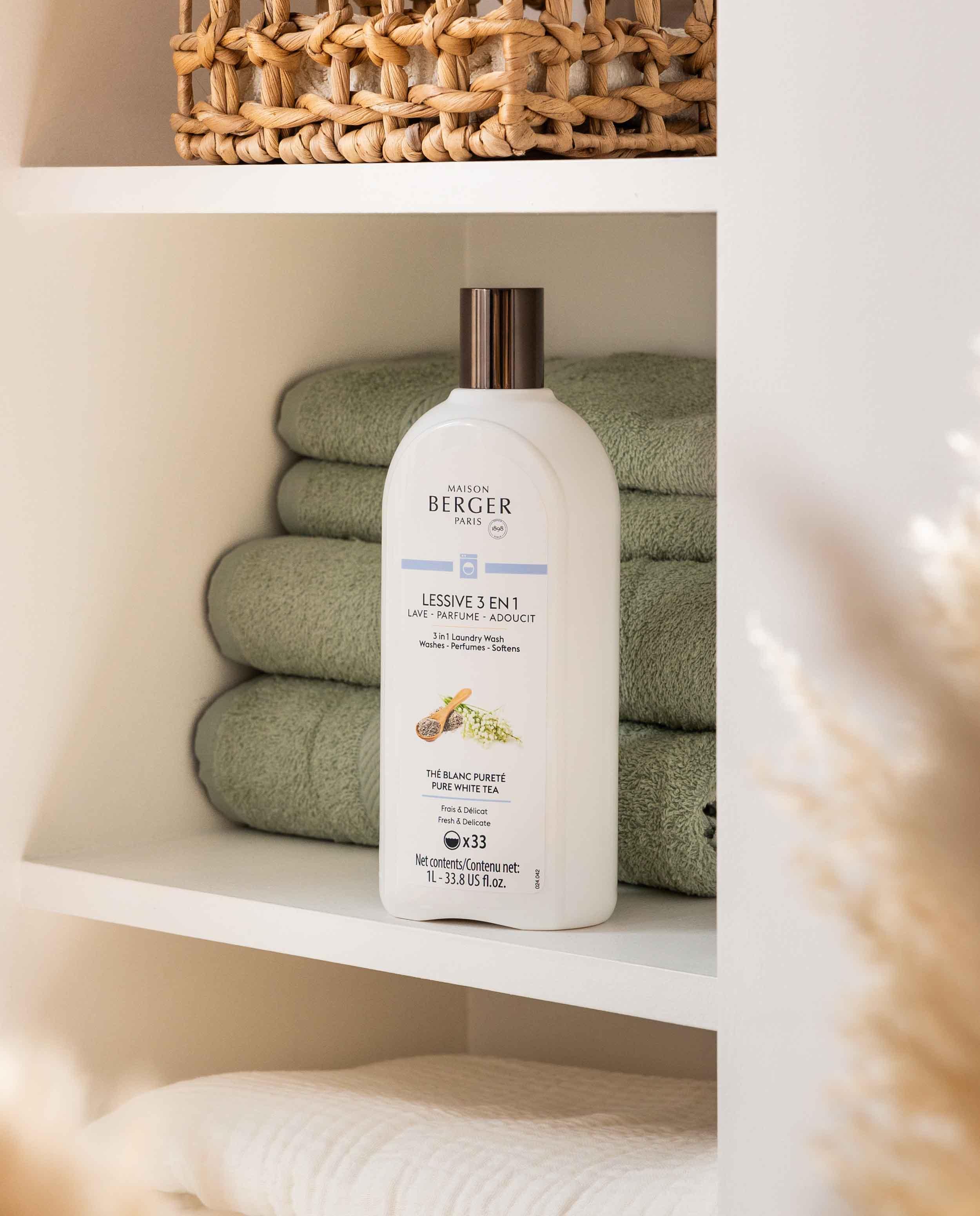 Vzorek tekutého pracího prostředku se změkčovadlem a parfémem Čistý bílý čaj 3v1, 35 ml