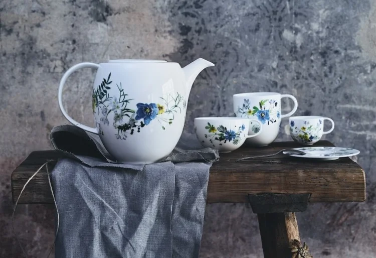 Rosenthal Brillance Fleurs des Alpes, čajová konvice, hrnek a šálky na esspresso a cappucino.