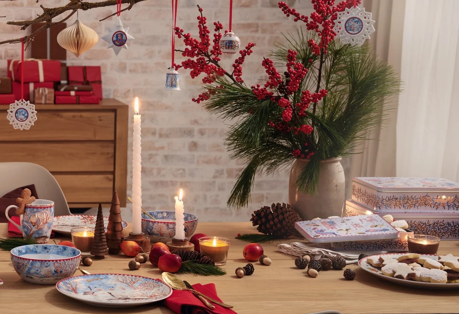 Vánoční kolekce porcelánu Rosenthal 2022 s názvem Štědrý večer