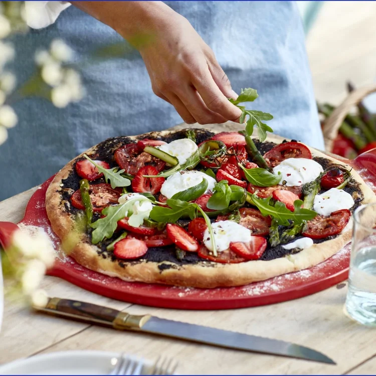 Emile Henry pizza stone