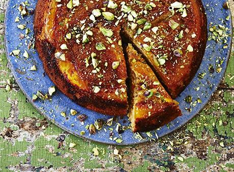 Obrácený koláč z manga a limetky podle Jamieho Olivera