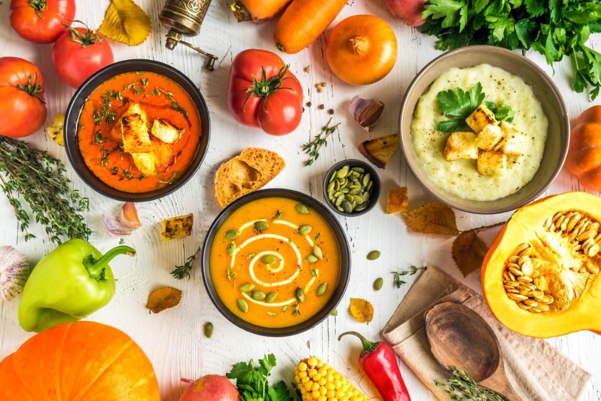 Podzimní polévky plné barev a vietnamská Pho jako bonus – snadná volba pro lepší náladu