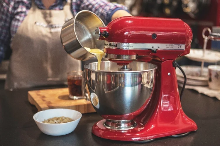 KitchenAid, kuchyňský robot, královská červená