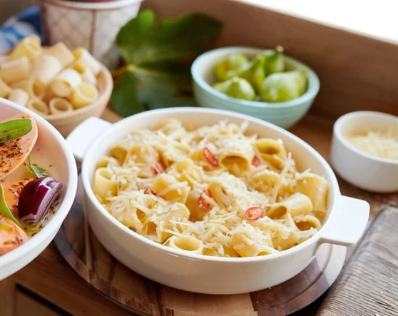 Zapečené těstoviny se sýrem pecorino