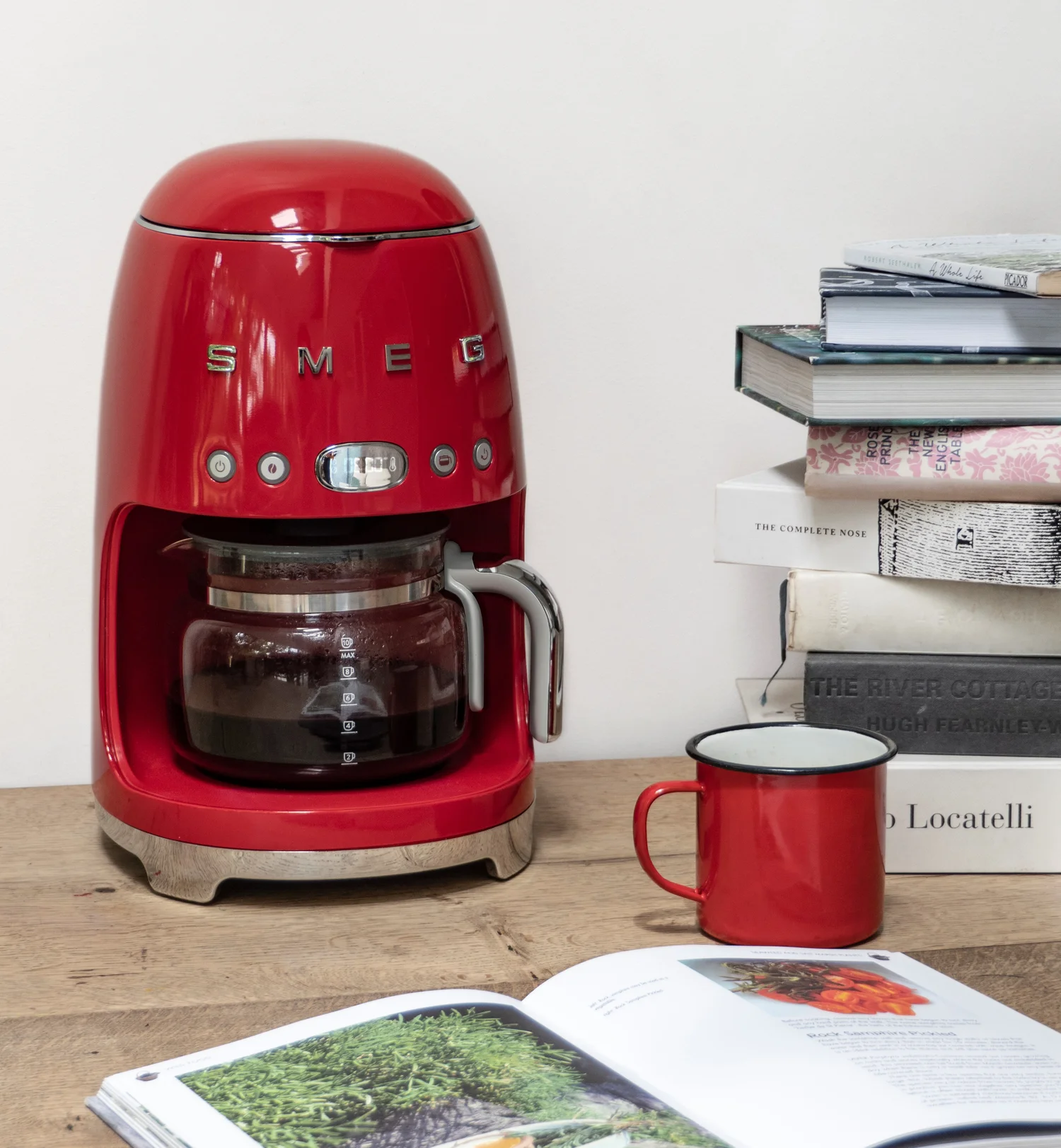 Červený překapávač Smeg 50 ´s Retro Style