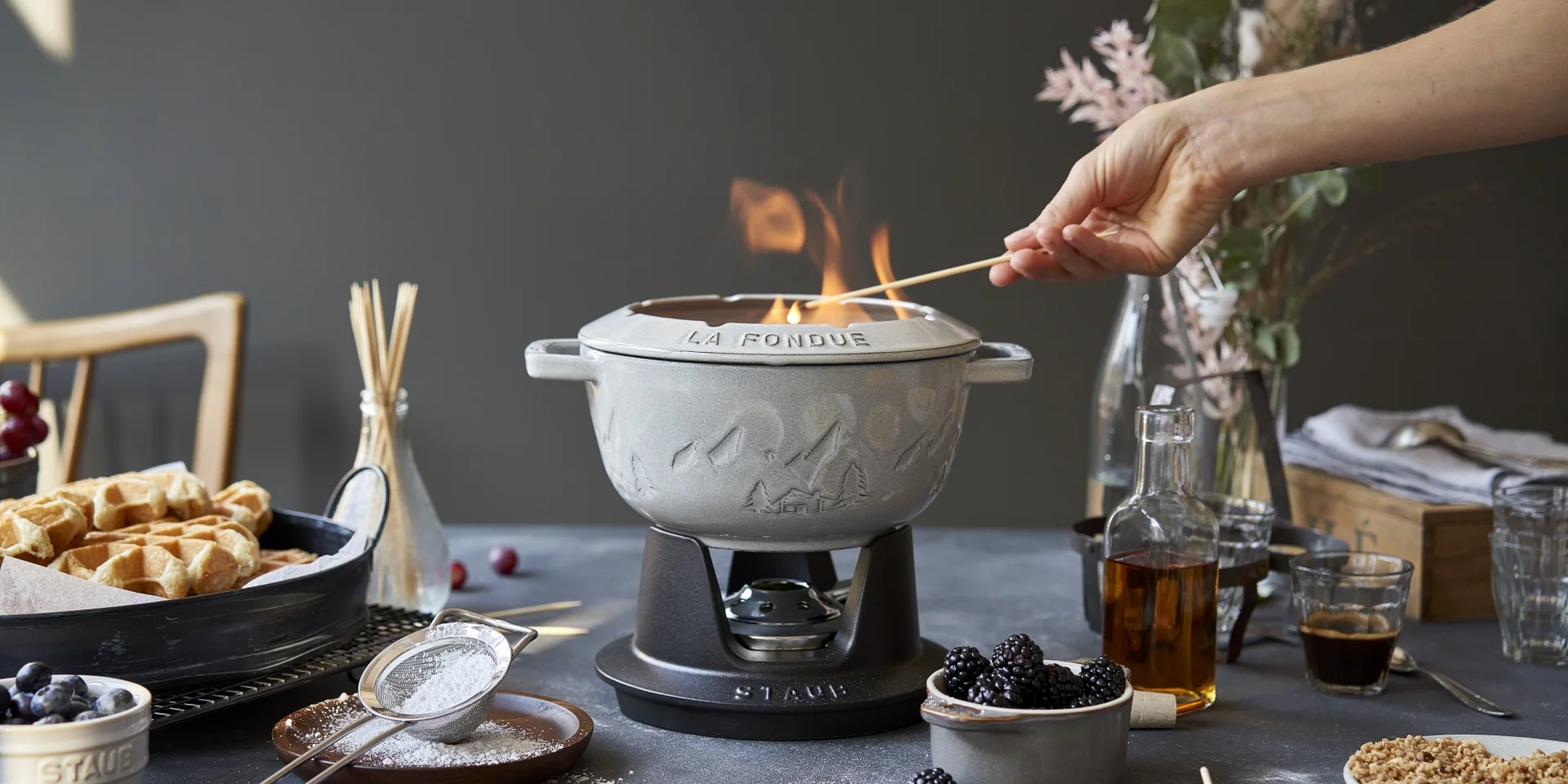 Přes 60 % popálenin má v Česku na svědomí horká voda nebo pára. Jak jim v kuchyni předcházet?