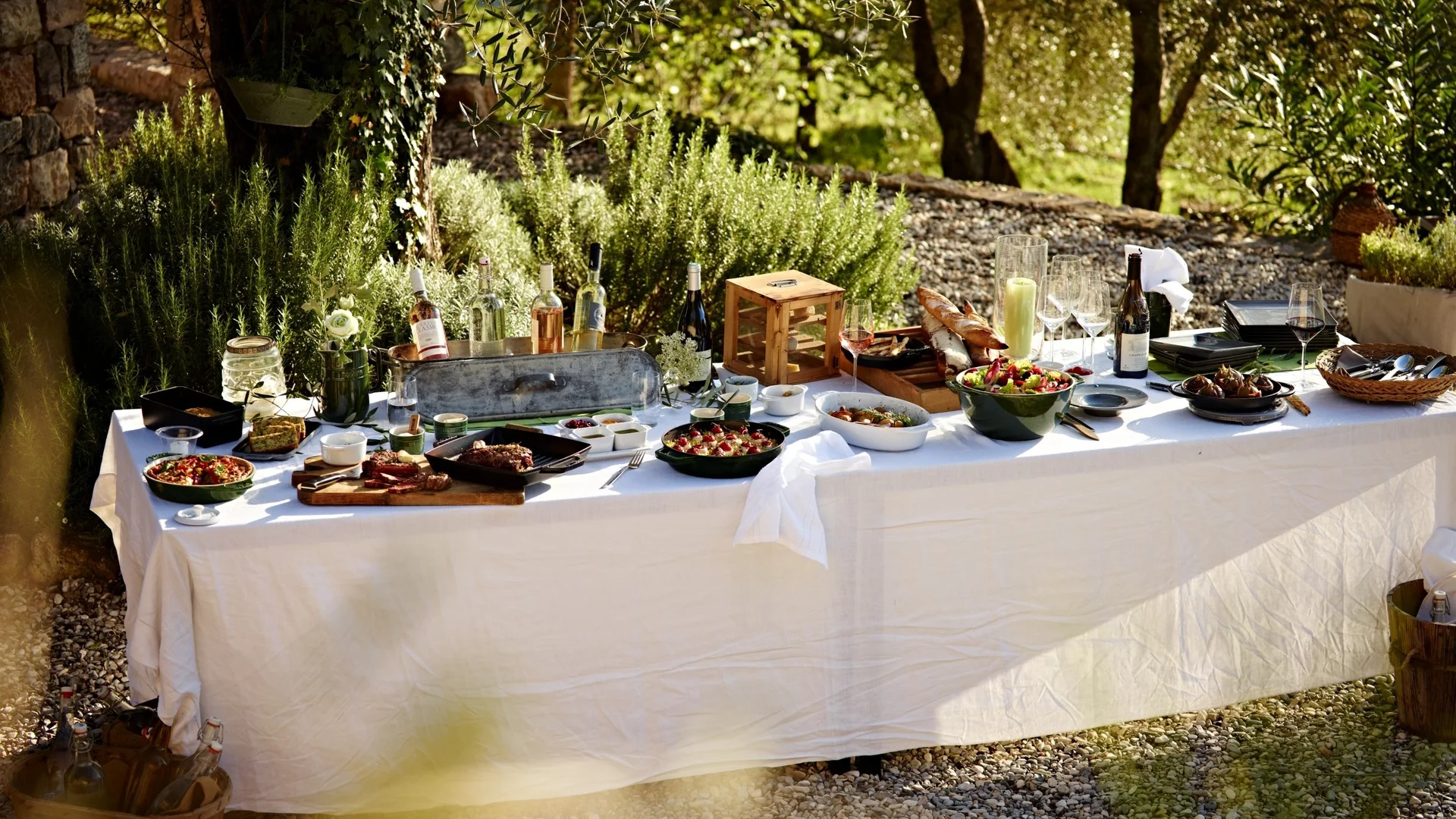 Non toxic servírovanie a skladovanie potravín alebo smerom k udržateľnejšej domácnosti