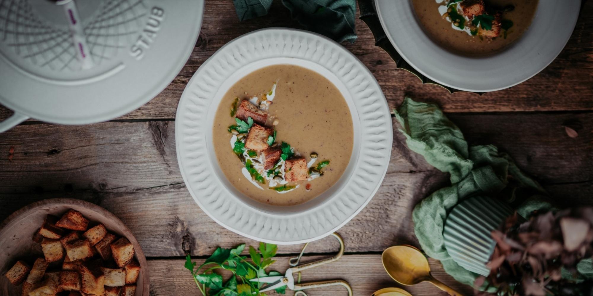 Krémová polévka z pečeného česneku