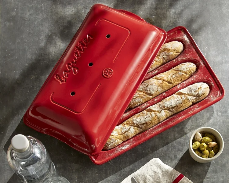 Emile Henry, forma na bagety, granátová