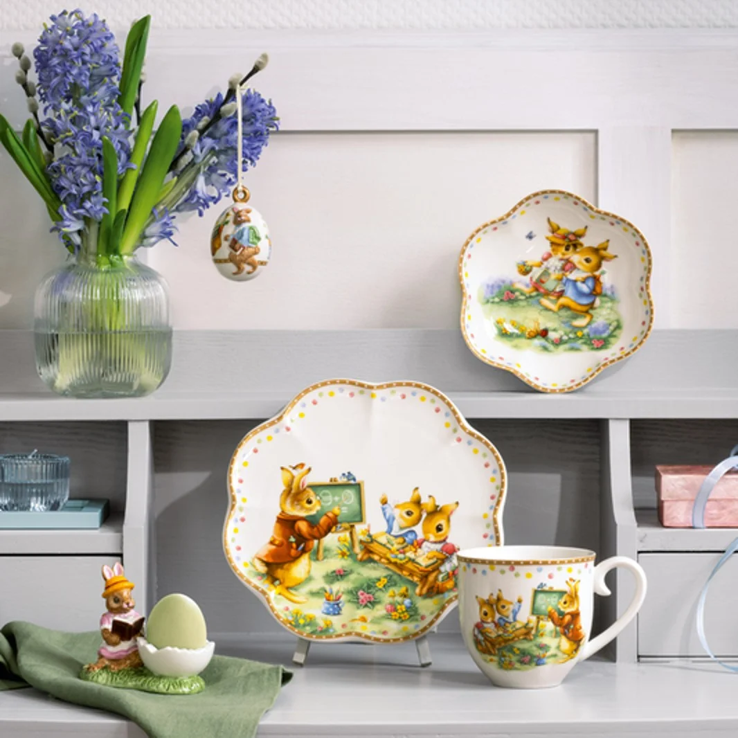 Rosenthal kolekce Nora Sweet Easter. bílé minivázy a jarní vázy Zajíc