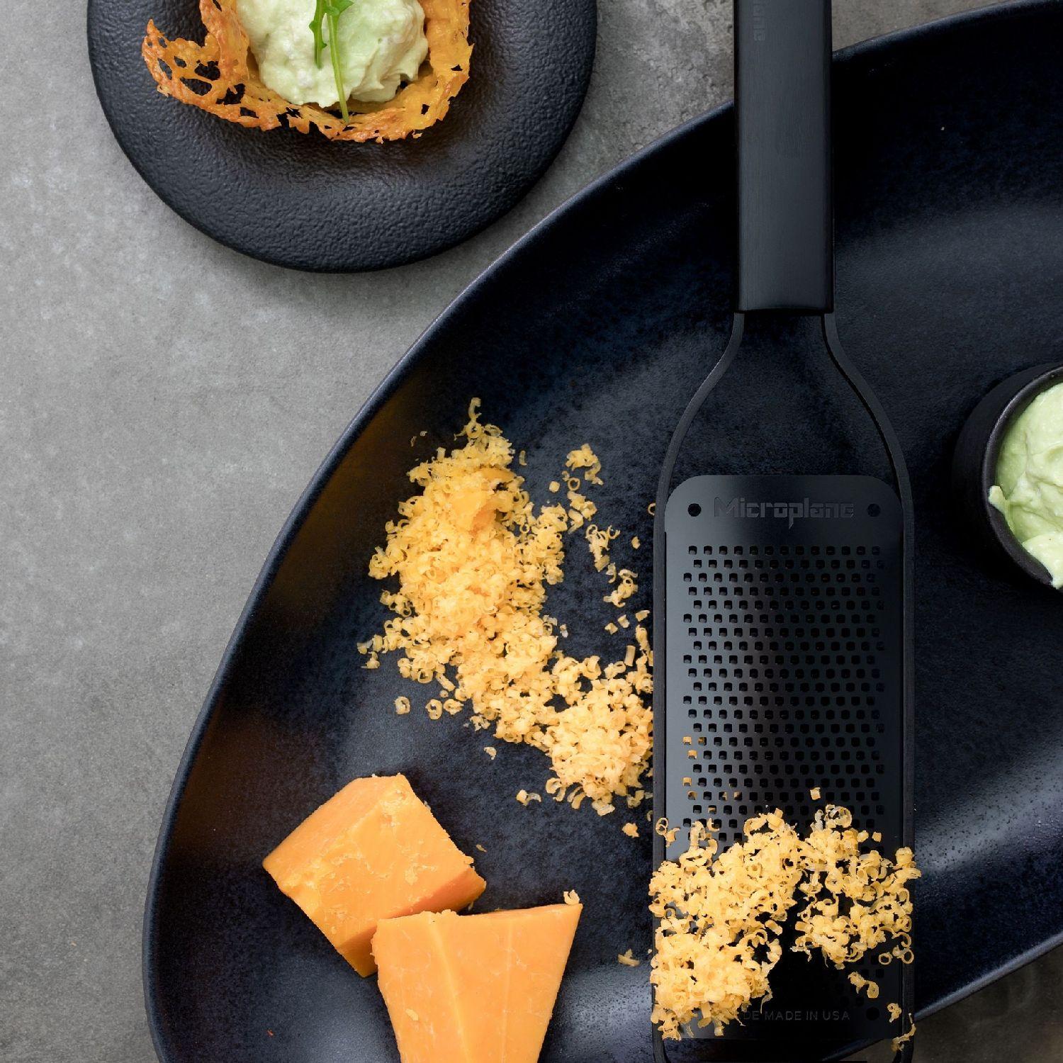 Jemné strúhadlo Black Sheep, čierna