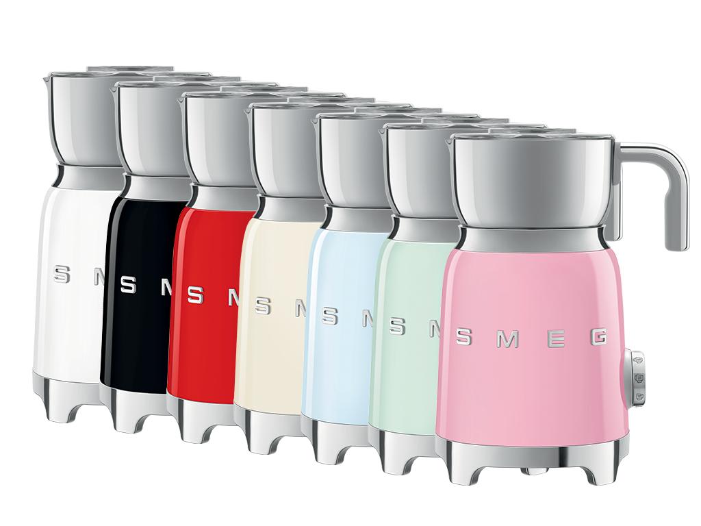 Napeňovač mlieka Smeg 50´s Retro Style MFF11, čierny