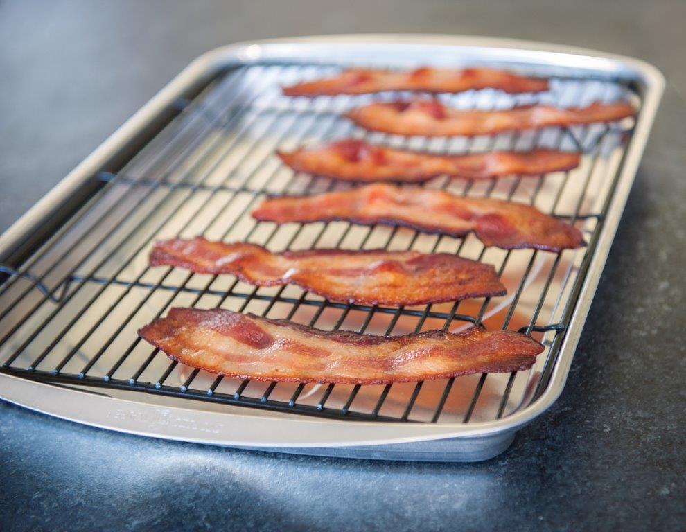 Plech na pečenie s roštom, 38x29 cm