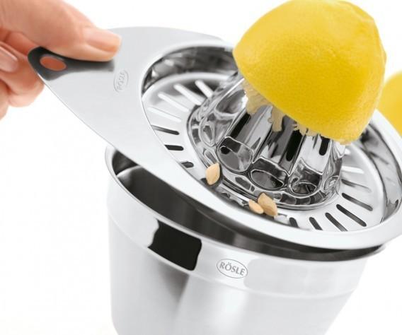 Odšťavňovač citrusů 16 cm nerez