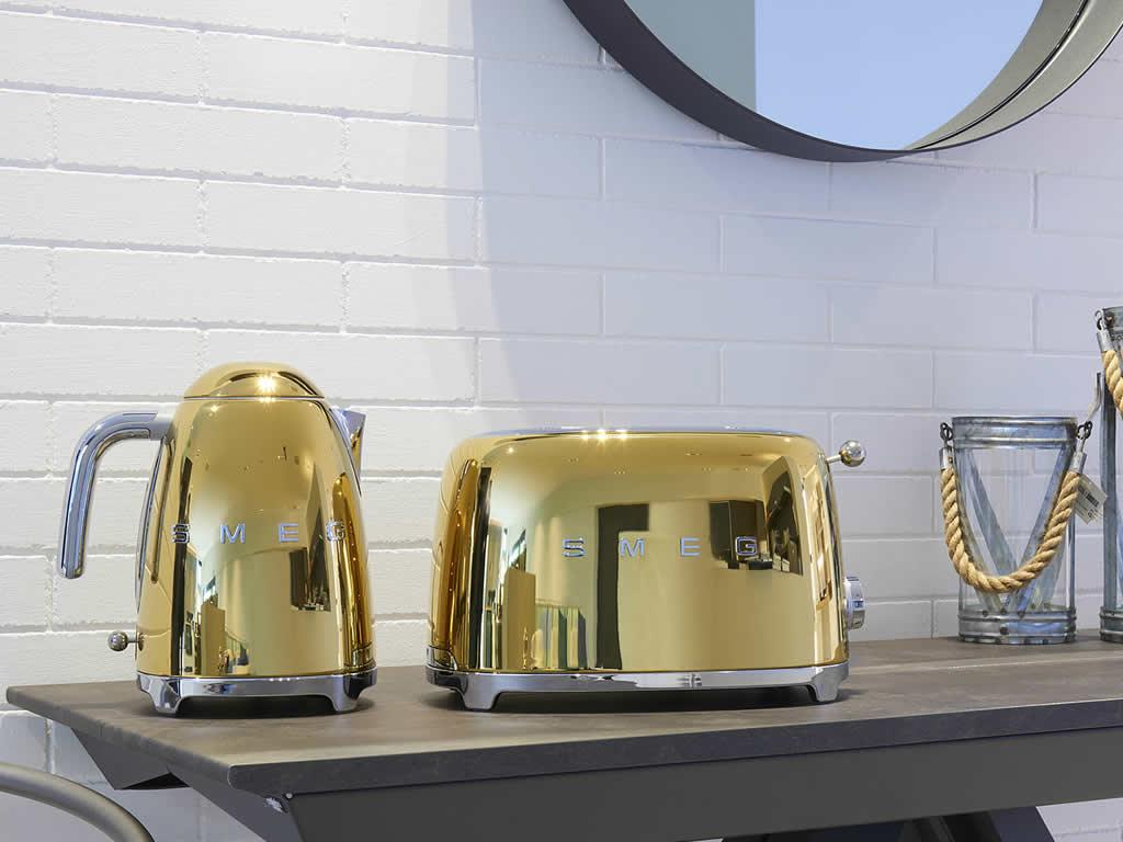 Rýchlovarná kanvice 50´s Retro Style, 1,7 l čierna