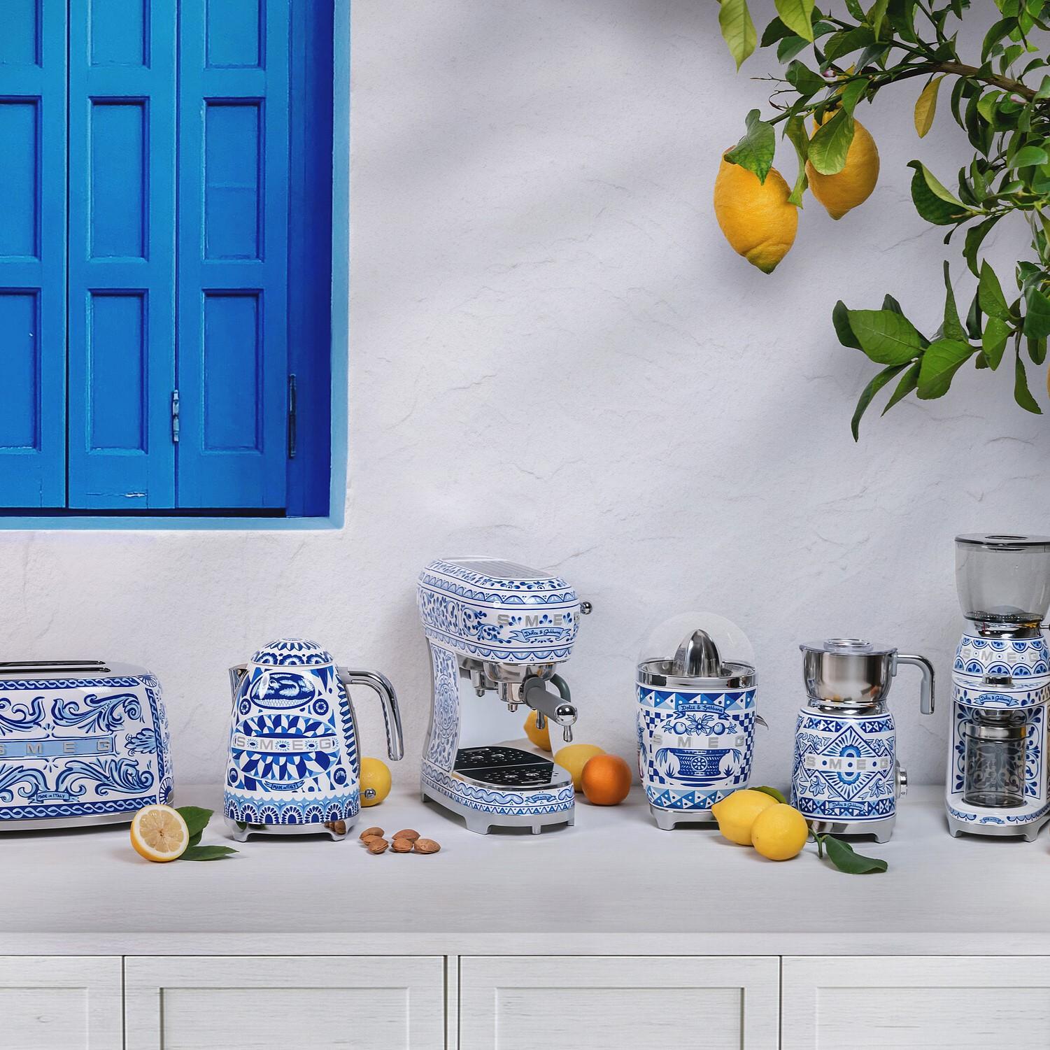 Dolce&Gabbana Rychlovarná kanvica Blu Mediterraneo, 1,7 l 