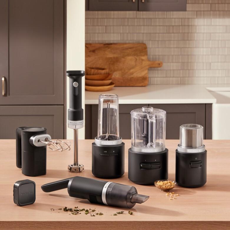 Bezdrôtový osobný blender GO5KSBR200BM, čierna mat