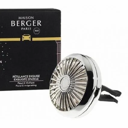 Vôňa do auta od majstrov parfumérov z Maison Berger Paris - Intenzívny lesk. Vôňa v keramickej kapsule, ktorú vložíte do designového kovového puzdra s klipom.