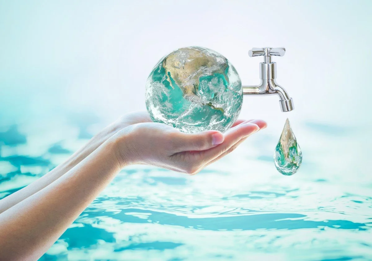 S vodou z kohútika ušetríte peniaze aj odpad. Dve úspory jednou kvapkou. 