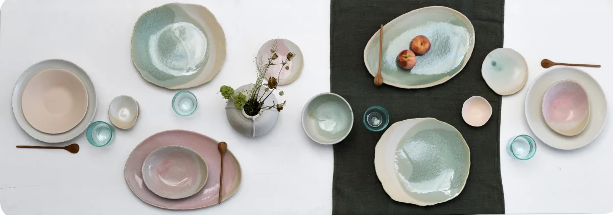 Mušle a perly pripomínajúce kolekciu Wabi patria práve k exkluzívnejším kúskom, vychádzajúcim z dielne Jars.